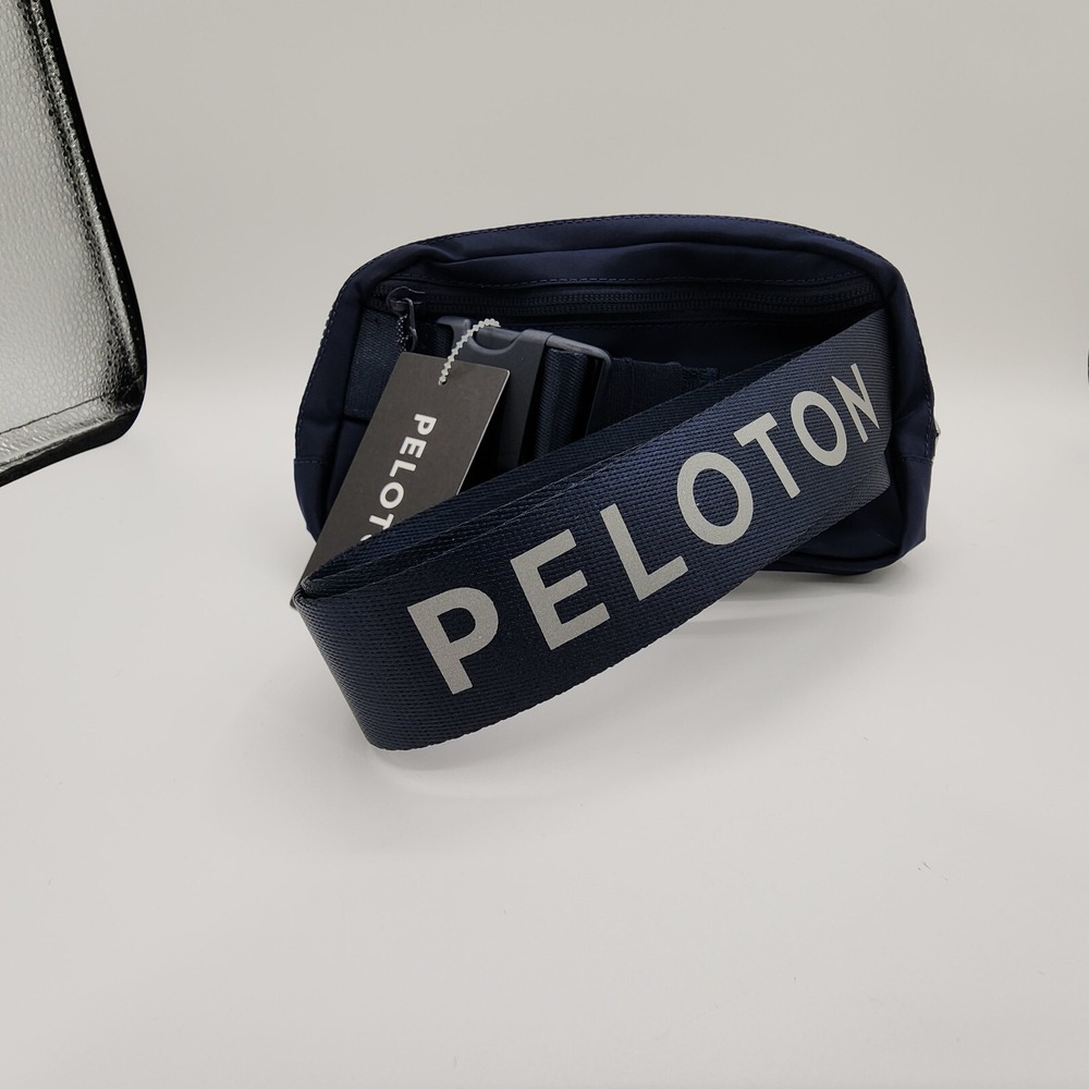 Lululemon x Peloton Everywhere Belt Bag 1L True Navy Adjustable Strap NEW w/ Tag - Picture 4 of 15